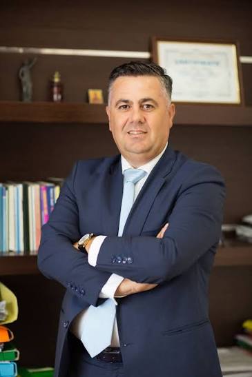Julian Kola, themelues i Julian Kola Law Office